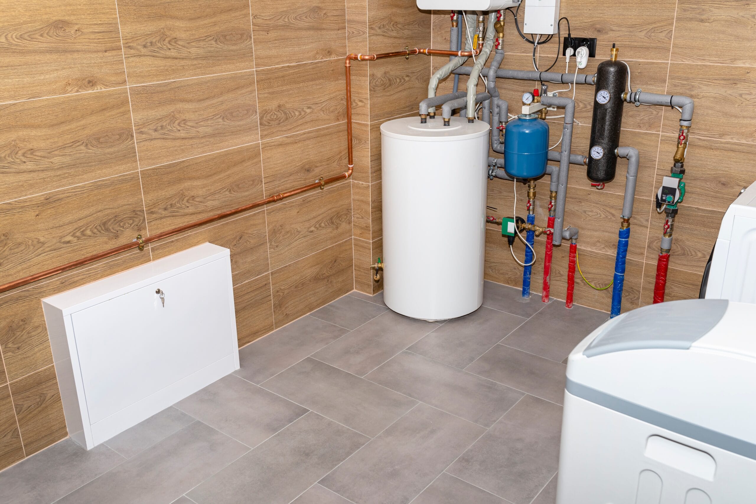 Professional water heater installation in Oakdale